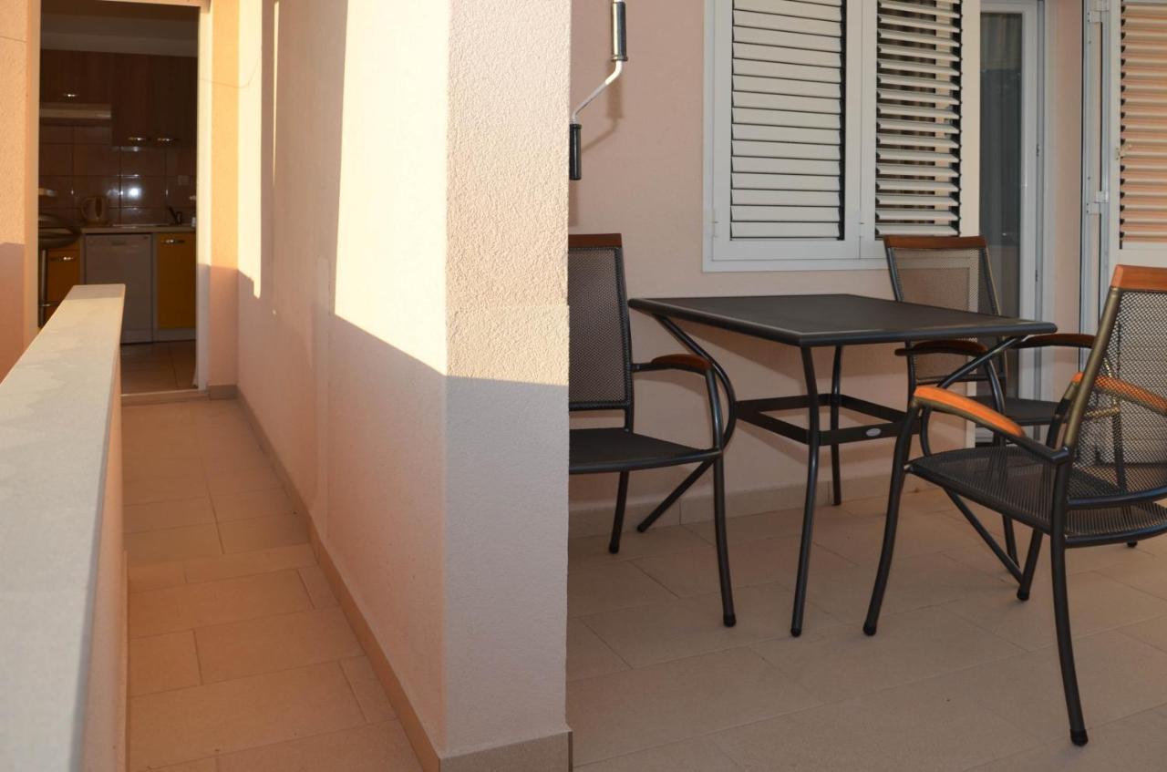 Apartments Tomas Betina (Sibenik-Knin) Exterior foto
