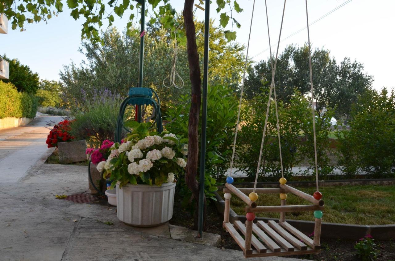 Apartments Tomas Betina (Sibenik-Knin) Exterior foto