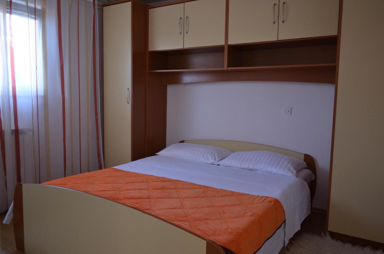 Apartments Tomas Betina (Sibenik-Knin) Exterior foto