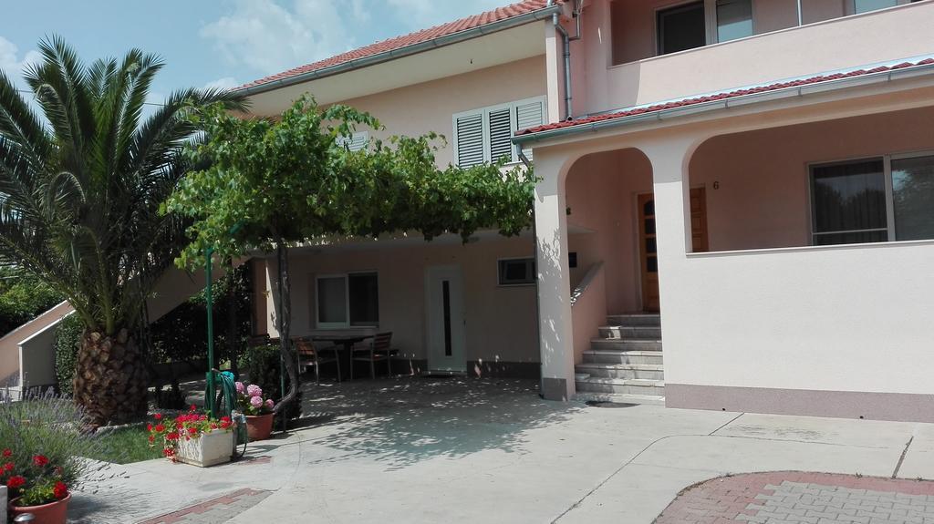 Apartments Tomas Betina (Sibenik-Knin) Exterior foto