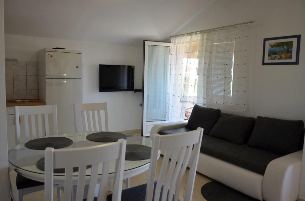 Apartments Tomas Betina (Sibenik-Knin) Exterior foto